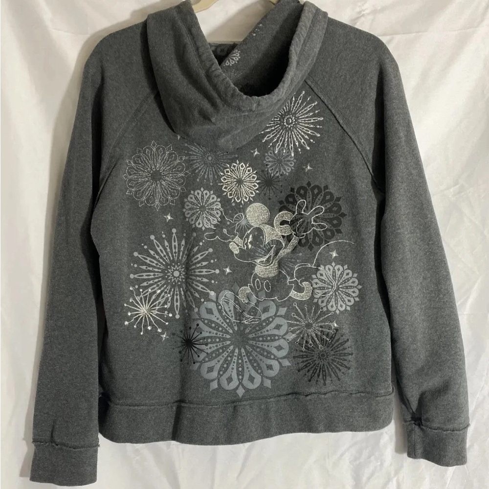Women’s 3x Hoodie with Embroidered Disney Design - Picture 9 of 9